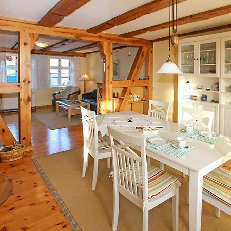 Holiday home 3 Bedroom Gorgeous In Sommersdorf *