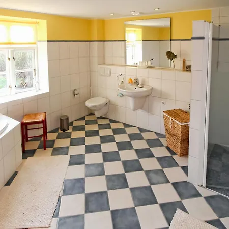 3 Bedroom Gorgeous In Sommersdorf Holiday home